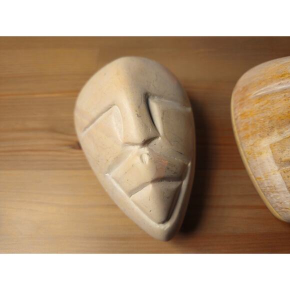Pair of Hand-Carved Kenyan Soapstone Face Dishes – Carved Figurative Trinket - Picture 3 of 6